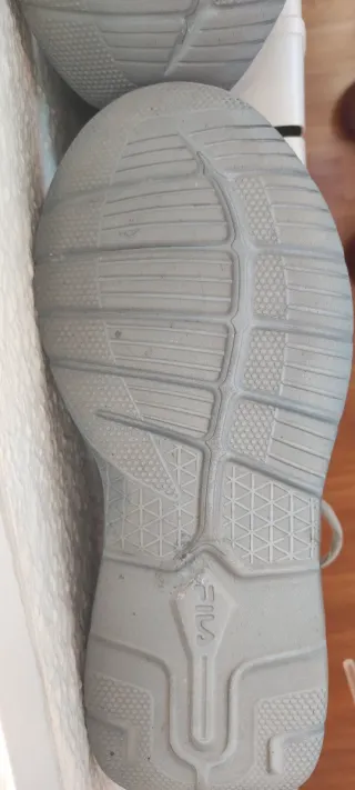 Zapatillas Fila Gimnasio Mujer Gris