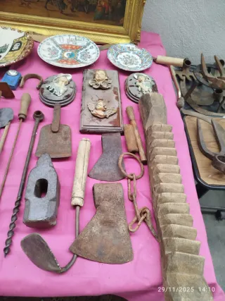 Lote de antigüedades variadas escucho ofertas