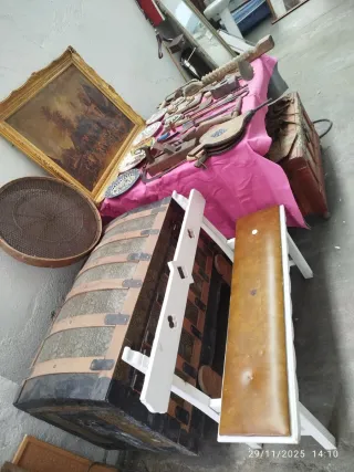 Lote de antigüedades variadas escucho ofertas