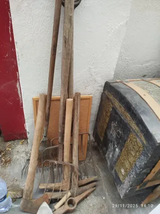 Lote de antigüedades variadas escucho ofertas