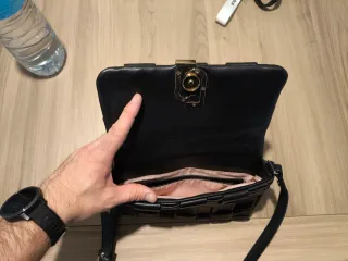 Bolso Liu Jo Negro y Dorado