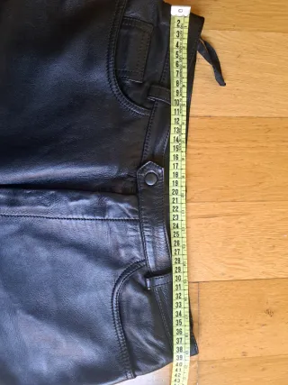 Pantalón de piel maravillosa