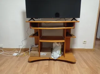Mesa de TV de madera