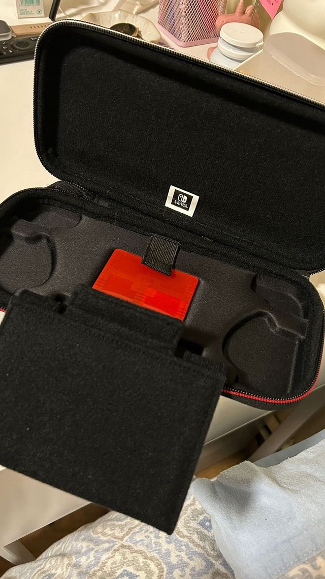 Funda Nintendo Switch Negra