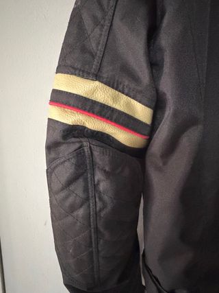 Chaqueta de moto negra