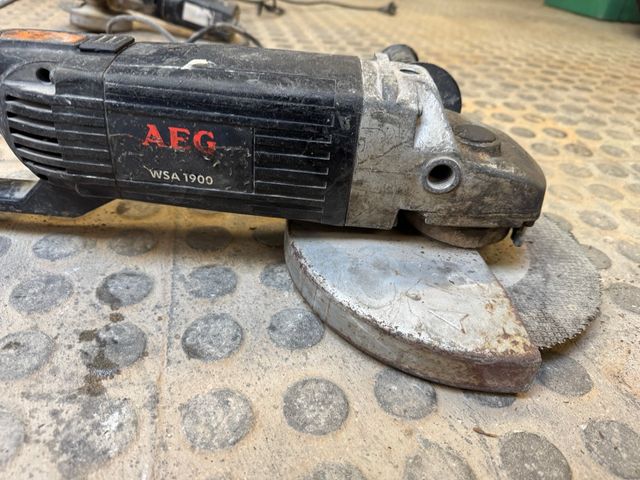 Smerigliatrice angolare AEG WSA 1900