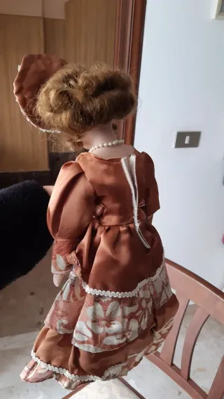 Bambola porcellana vintage da collezione