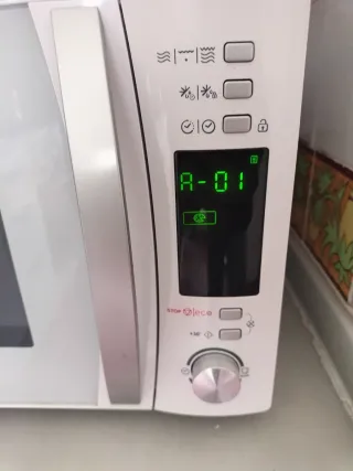 Microondas 20l Grill Candy Digital Blanco