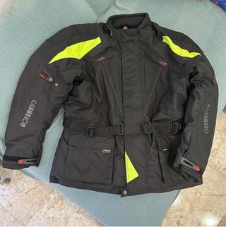 Cazadora Moto Negra con Detalles Flúor