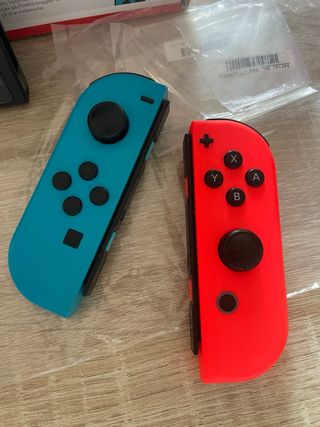 Nintendo Switch Negra Caja Poco Uso JUEGOS APARTE