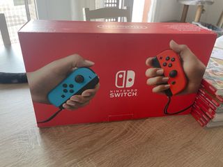 Nintendo Switch Negra Caja Poco Uso JUEGOS APARTE