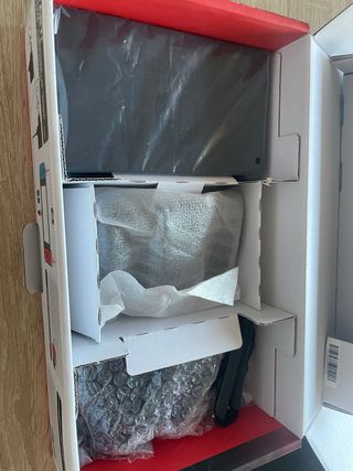 Nintendo Switch Negra Caja Poco Uso JUEGOS APARTE