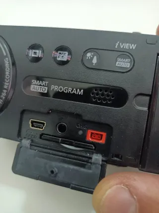 Videocamera Samsung Hyper Dis funziona con batteri