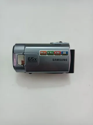Videocamera Samsung Hyper Dis funziona con batteri
