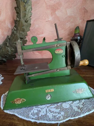 Macchina da cucire giocattolo antica PIMEA