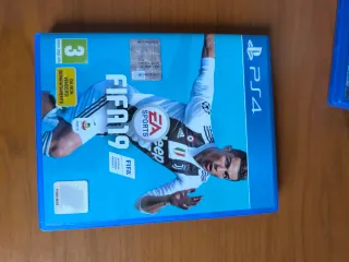 PlayStation 4 Slim 500GB Nera