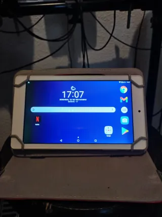 Tablet Alcatel Pixi 4 (7) con funda