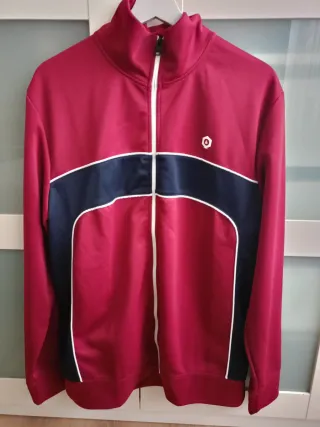 Chaqueta deportiva XL roja y azul
