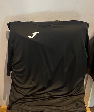 Camiseta Joma Negra Gym
