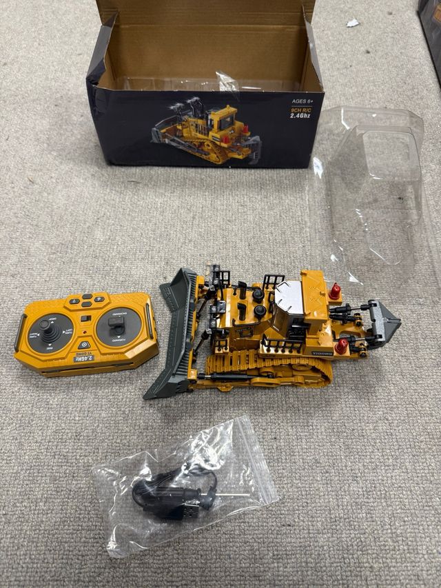 Escavatore telecomandato 2.4GHz