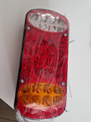 Piloto Camión/Tractor Universal LED Rojo/Ámbar