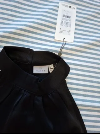 Kalote - Top negro escote halter