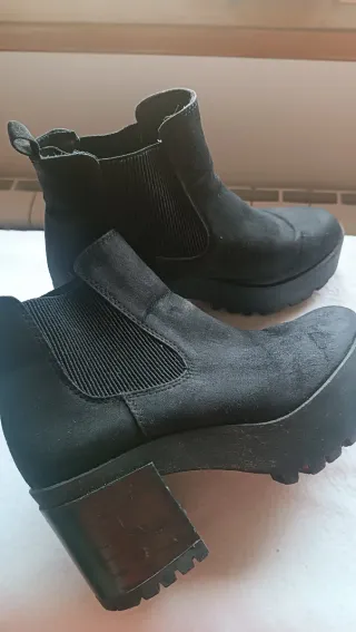 Botines plataforma negros