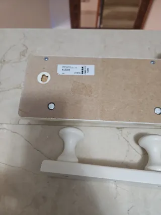 Percheros pared infantiles