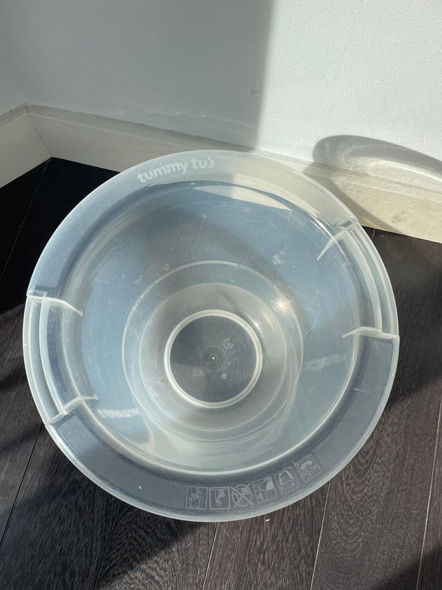 Vaschetta idromassaggio anti-colica per neonati Tummy Tub