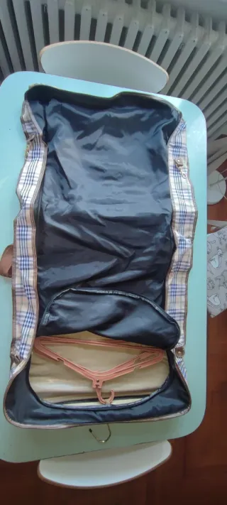 Porta abiti vintage a quadri