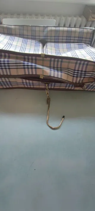 Porta abiti vintage a quadri