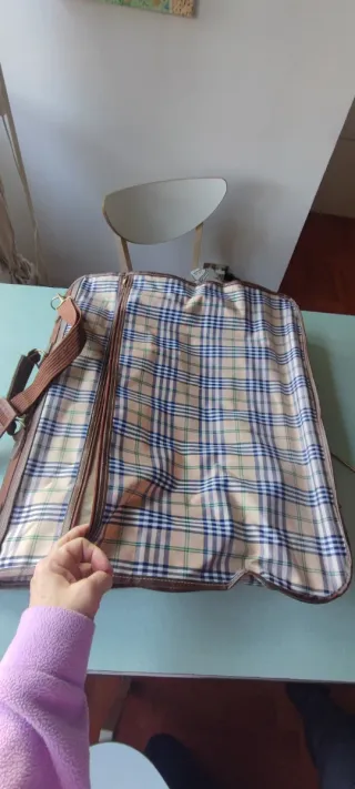 Porta abiti vintage a quadri