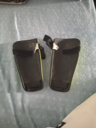 Espinilleras Silver Team Sports