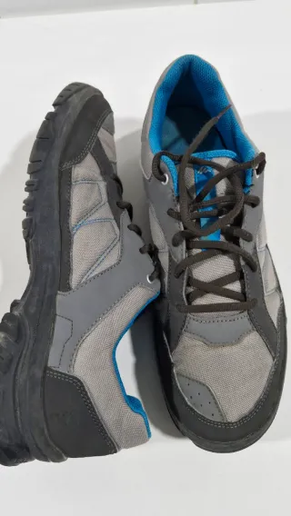 Zapatillas trekking Quechua talla 43