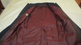 Abrigo de caballero estilo clásico