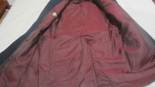 Abrigo de caballero estilo clásico