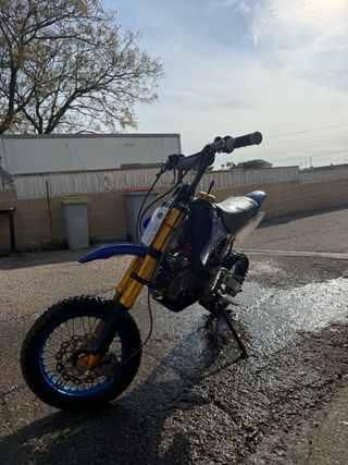 Pit Bike Azul y Blanca