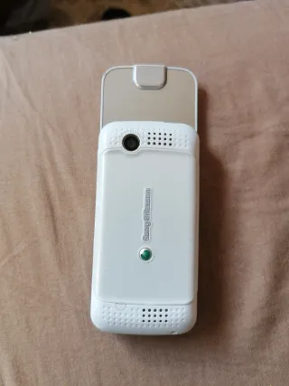 Sony Ericsson F305 Collezione