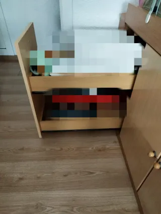 Habitación juvenil con gran almacenaje