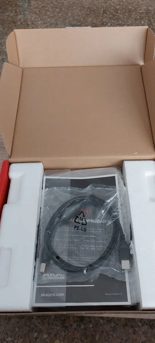 Controller MIDI AKAI MIDImix