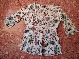 Blusa Morango floral manga 3/4