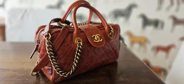 Borsa Chanel marrone e oro caviar
