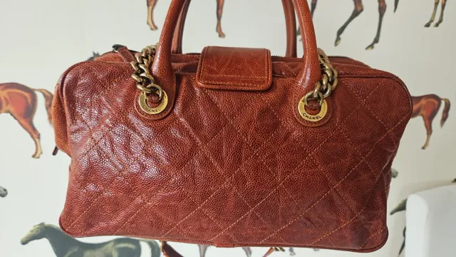 Borsa Chanel marrone e oro caviar