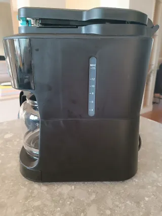 Cafetera Goteo con Molinillo Cecotec