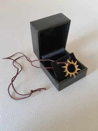 Collana ciondolo sole dorato