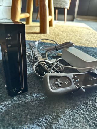 Consola Nintendo Wii Negra + Accesorios