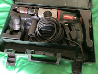 Taladro percutor Metabo
