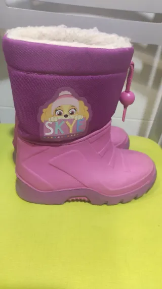 Botas de nieve. Talla 27