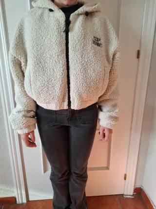 Chaqueta borrego con capucha talla M