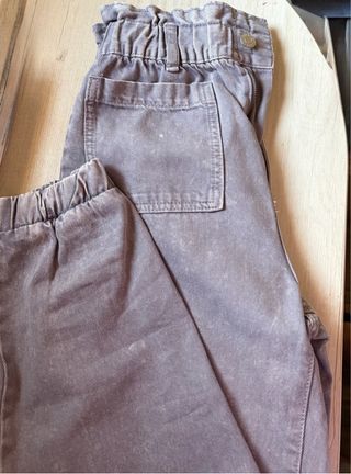 Pantalón vaquero Pull&Bear lila